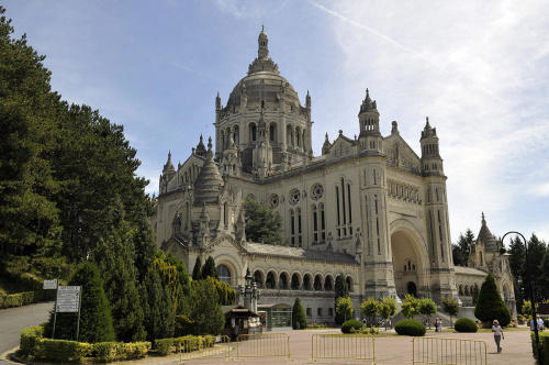 Bazylika św. Teresy w Lisieux - Francja