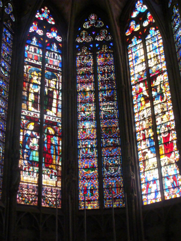 Carcassonne Francja witraże kościoła Sait.-Nazaire (XI-XIV w #CARCASSONNE #MIASTA #koscioly