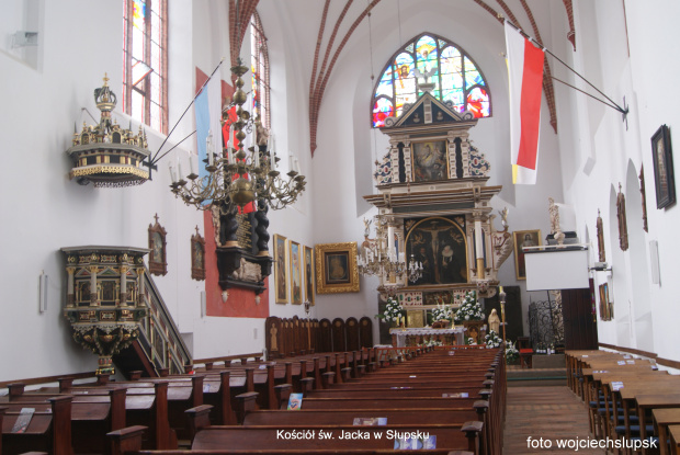 wnętrze kościoła św. Jacka w Słupsku