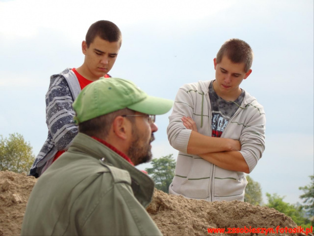 14 wrześnie wyruszyliśmy na wycieczkę Śladami Fundacji Kajetana hr. Kickiego i przeszłości archeologicznej Sobieszyna #Sobieszyn #Brzozowa