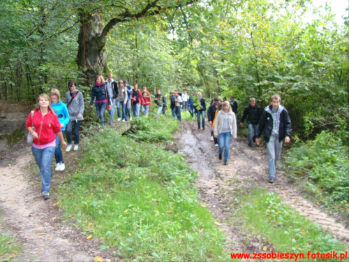 14 wrześnie wyruszyliśmy na wycieczkę Śladami Fundacji Kajetana hr. Kickiego i przeszłości archeologicznej Sobieszyna #Sobieszyn #Brzozowa