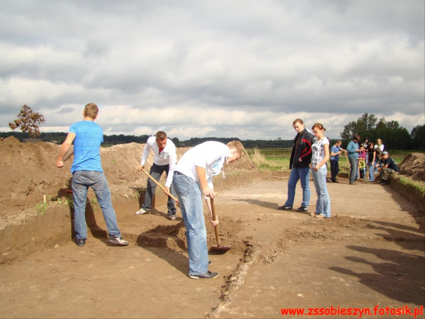 14 wrześnie wyruszyliśmy na wycieczkę Śladami Fundacji Kajetana hr. Kickiego i przeszłości archeologicznej Sobieszyna #Sobieszyn #Brzozowa