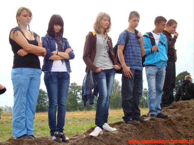 14 wrześnie wyruszyliśmy na wycieczkę Śladami Fundacji Kajetana hr. Kickiego i przeszłości archeologicznej Sobieszyna #Sobieszyn #Brzozowa