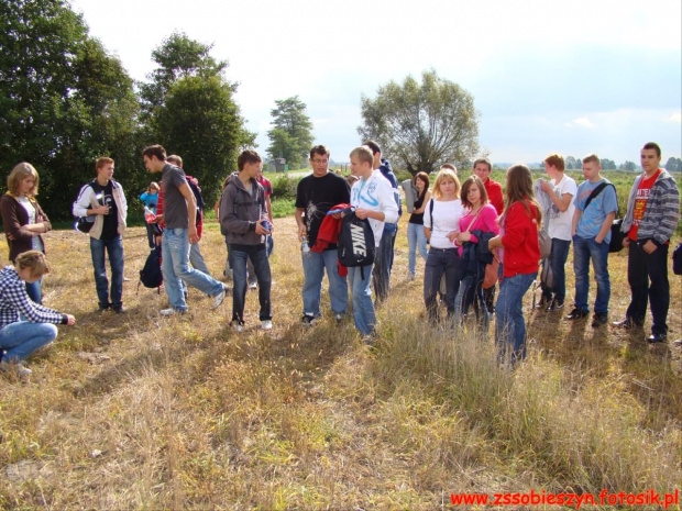 14 wrześnie wyruszyliśmy na wycieczkę Śladami Fundacji Kajetana hr. Kickiego i przeszłości archeologicznej Sobieszyna #Sobieszyn #Brzozowa