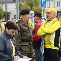 Wpisujemy się na listę a Prezes Lucjan - duma, nareszcie liczne grono młodych. kpt Kuca od strzelca - jedzie natomiast na otwarcie Muzeum Niepodległości w Koniemłotach. #Pttk