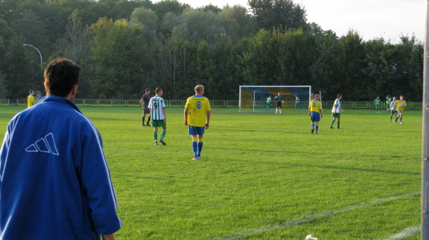 Pogoń Leżajsk - Wisłoka Dębica (1:1), 18.09.2010 r., IV liga podkarpacka #pogoń #pogon #lezajsk #leżajsk #PogońLeżajsk #seniorzy #IVLiga #sport #PiłkaNożna #lezajsktm #wisłoka #dębica #WisłokaDębica