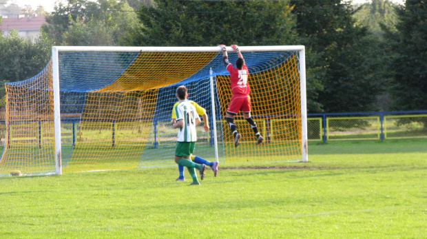 Pogoń Leżajsk - Wisłoka Dębica (1:1), 18.09.2010 r., IV liga podkarpacka #pogoń #pogon #lezajsk #leżajsk #PogońLeżajsk #seniorzy #IVLiga #sport #PiłkaNożna #lezajsktm #wisłoka #dębica #WisłokaDębica