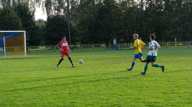 Pogoń Leżajsk - Wisłoka Dębica (1:1), 18.09.2010 r., IV liga podkarpacka #pogoń #pogon #lezajsk #leżajsk #PogońLeżajsk #seniorzy #IVLiga #sport #PiłkaNożna #lezajsktm #wisłoka #dębica #WisłokaDębica