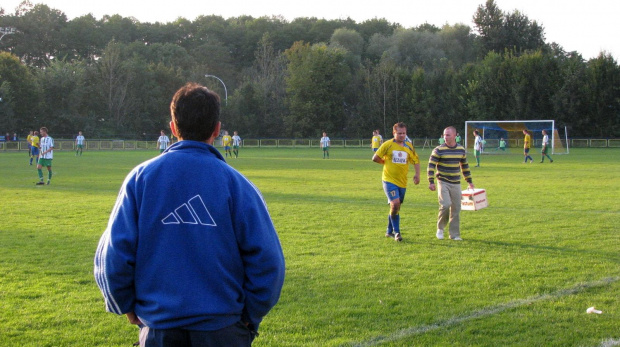 Pogoń Leżajsk - Wisłoka Dębica (1:1), 18.09.2010 r., IV liga podkarpacka #pogoń #pogon #lezajsk #leżajsk #PogońLeżajsk #seniorzy #IVLiga #sport #PiłkaNożna #lezajsktm #wisłoka #dębica #WisłokaDębica