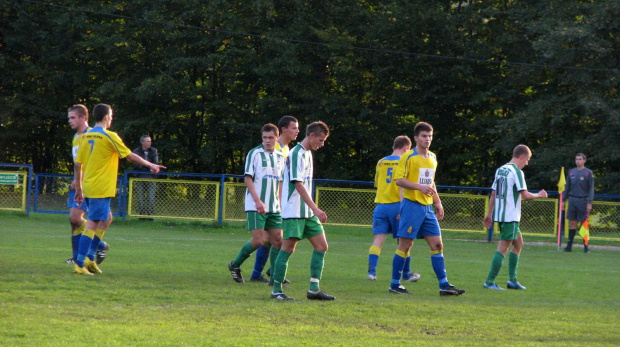 Pogoń Leżajsk - Wisłoka Dębica (1:1), 18.09.2010 r., IV liga podkarpacka #pogoń #pogon #lezajsk #leżajsk #PogońLeżajsk #seniorzy #IVLiga #sport #PiłkaNożna #lezajsktm #wisłoka #dębica #WisłokaDębica