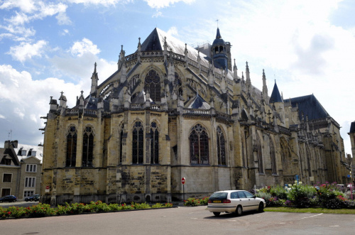 Nevers - (Fr) - katedra