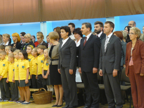 uroczystość pasowania na ucznia z udziałem ministra Z.Włodkowskiego, połączona z zasadzeniem drzew #Ślubowanie585Drzewa