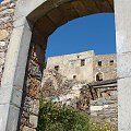 te mury wiele widziały, szkoda, ze nie mogą mówic - Spinalonga #Elounda #WyspaSpinalonga #Kreta #morze #ZatokaMirambellou #lodzie #statki #fala