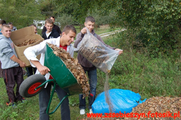 Zdjęcia z kolejnej edycji Sprzątania Świata udostępniła Iwona Cuch #Sobieszyn #Brzozowa #SprzątanieŚwiata #AlertEkologiczny