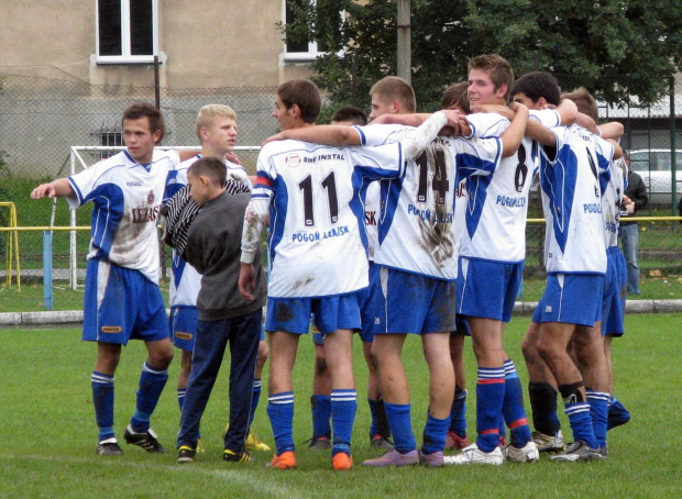 MKS Dębica - Pogoń Leżajsk (2:4), 02.10.2010 r., I liga podkarpacka juniorów starszych #dębica #MKSDębica #pogoń #pogon #lezajsk #leżajsk #PogońLeżajsk #lezajsktm #sport #PiłkaNożna #juniorzy