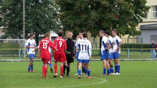 MKS Dębica - Pogoń Leżajsk (2:4), 02.10.2010 r., I liga podkarpacka juniorów starszych #dębica #MKSDębica #pogoń #pogon #lezajsk #leżajsk #PogońLeżajsk #lezajsktm #sport #PiłkaNożna #juniorzy