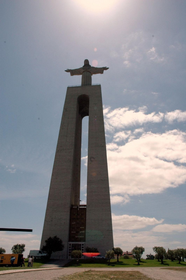 LIZBONA-PORTUGALIA Statua Chrystusa Króla #PORTUGALIA #LIZBONA #MIASTA #POMNIKI