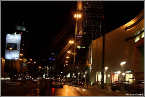 Nocna jazda ulicami miasta...