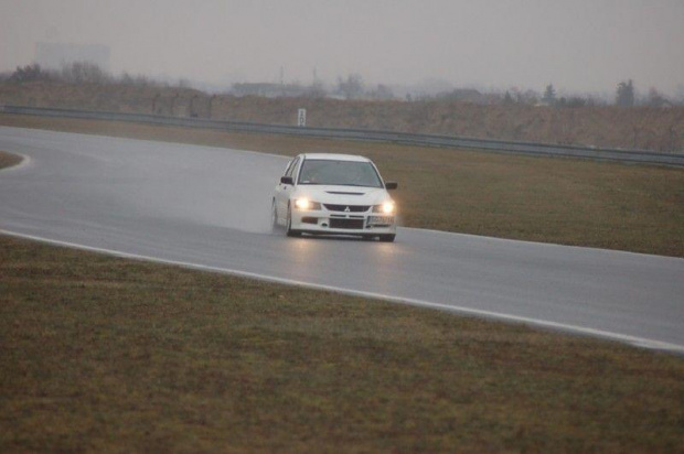 Amatorska Liga Torowa 22.03.2009 Tor "Poznań" #TorPoznań #ALT #AmatorskaLigaTorowa #EVO #Impreza #Porsche #Corvetta #BMW #Mpower #Mitsubishi #Subaru