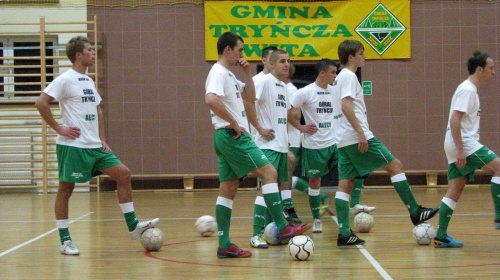 Góral Tryńcza - MKF 99 Grajów (3:2), 17.10.2010 r., II liga futsal #góral #tryńcza #GóralTryńcza #MKF99Grajów #grajów #futsal #sport #PogońLeżajsk #OrzełPrzeworsk #MKSKańczuga #SokółSieniawa #CzuwajPrzemyśl #GranicaStubno #lezajsktm