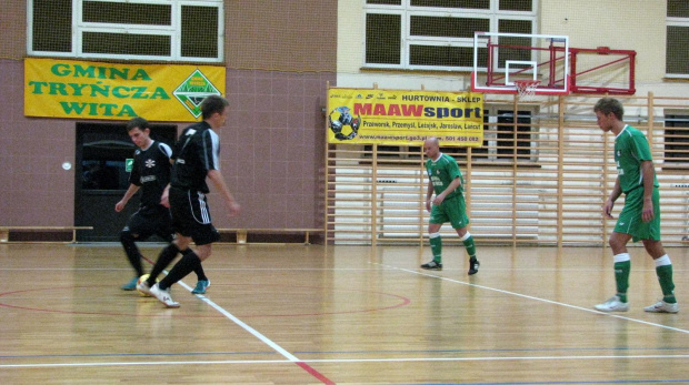 Góral Tryńcza - MKF 99 Grajów (3:2), 17.10.2010 r., II liga futsal #góral #tryńcza #GóralTryńcza #MKF99Grajów #grajów #futsal #sport #PogońLeżajsk #OrzełPrzeworsk #MKSKańczuga #SokółSieniawa #CzuwajPrzemyśl #GranicaStubno #lezajsktm