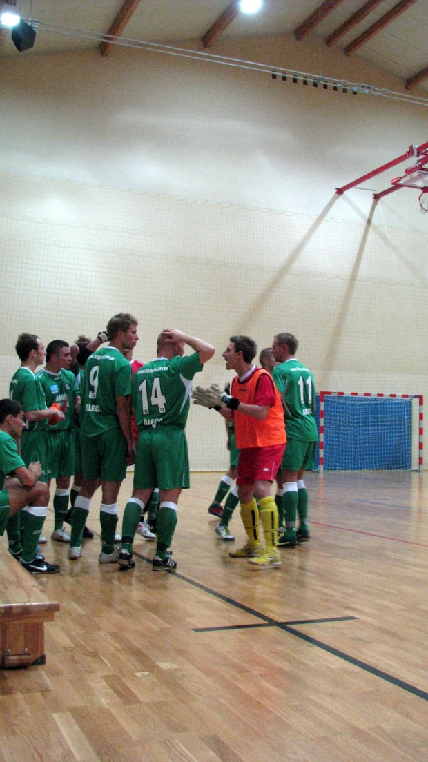 Góral Tryńcza - MKF 99 Grajów (3:2), 17.10.2010 r., II liga futsal #góral #tryńcza #GóralTryńcza #MKF99Grajów #grajów #futsal #sport #PogońLeżajsk #OrzełPrzeworsk #MKSKańczuga #SokółSieniawa #CzuwajPrzemyśl #GranicaStubno #lezajsktm