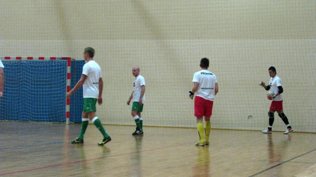 Góral Tryńcza - MKF 99 Grajów (3:2), 17.10.2010 r., II liga futsal #góral #tryńcza #GóralTryńcza #MKF99Grajów #grajów #futsal #sport #PogońLeżajsk #OrzełPrzeworsk #MKSKańczuga #SokółSieniawa #CzuwajPrzemyśl #GranicaStubno #lezajsktm