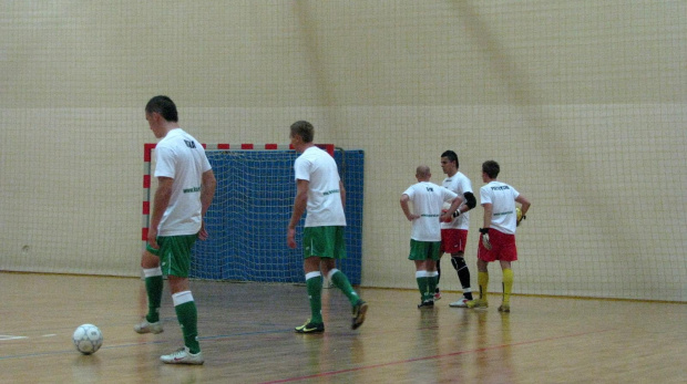 Góral Tryńcza - MKF 99 Grajów (3:2), 17.10.2010 r., II liga futsal #góral #tryńcza #GóralTryńcza #MKF99Grajów #grajów #futsal #sport #PogońLeżajsk #OrzełPrzeworsk #MKSKańczuga #SokółSieniawa #CzuwajPrzemyśl #GranicaStubno #lezajsktm