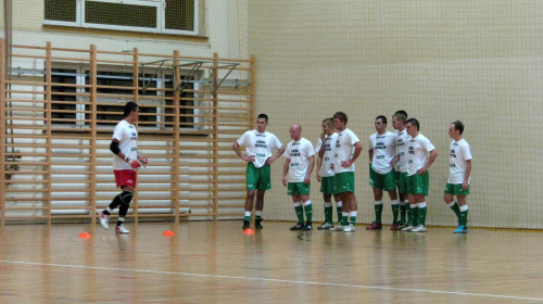 Góral Tryńcza - MKF 99 Grajów (3:2), 17.10.2010 r., II liga futsal #góral #tryńcza #GóralTryńcza #MKF99Grajów #grajów #futsal #sport #PogońLeżajsk #OrzełPrzeworsk #MKSKańczuga #SokółSieniawa #CzuwajPrzemyśl #GranicaStubno #lezajsktm