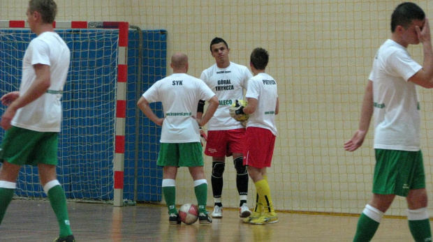 Góral Tryńcza - MKF 99 Grajów (3:2), 17.10.2010 r., II liga futsal #góral #tryńcza #GóralTryńcza #MKF99Grajów #grajów #futsal #sport #PogońLeżajsk #OrzełPrzeworsk #MKSKańczuga #SokółSieniawa #CzuwajPrzemyśl #GranicaStubno #lezajsktm