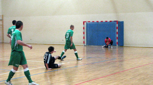 Góral Tryńcza - MKF 99 Grajów (3:2), 17.10.2010 r., II liga futsal #góral #tryńcza #GóralTryńcza #MKF99Grajów #grajów #futsal #sport #PogońLeżajsk #OrzełPrzeworsk #MKSKańczuga #SokółSieniawa #CzuwajPrzemyśl #GranicaStubno #lezajsktm