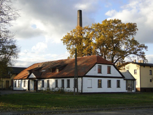 Szelejewo Drugie - dwór z pierwszej połowy XIX wieku .