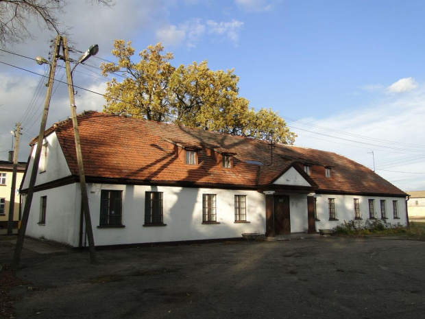 Szelejewo Drugie - dwór z pierwszej połowy XIX wieku .