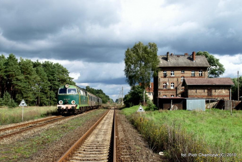 Wyjazd SU45-147 ze Stobna w dniu 19.09.2010 #kolej #SU45 #Piła #Ujście #pociąg
