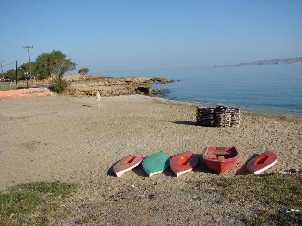 Kao Gouves najbliższa maleńka, żwirowa plaża, 10 minut od Sevini #KatoGouves #Kreta #morze #plaże #Sevini #Grecja #zatoka #kozy #Maj2009 #EccoHoliday #BiuroPodróży #internet #LOT