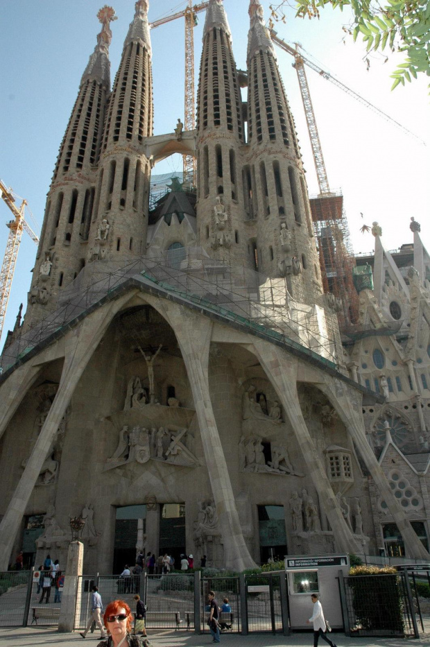 BARCELONA-HISZPANIA kościół Gaudiego Sagrada Familia #BARCELONA #MIASTA #BAZYLIKI