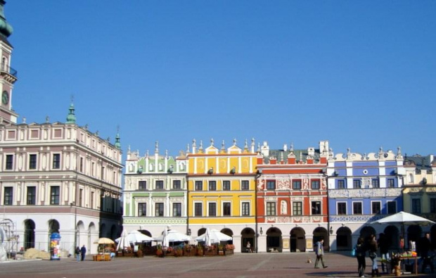 Zamość-Kamieniczki ormiańskie w rynku.