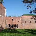 Zamość-Z prrawej Bastion VII z lewej Nadszaniec bastionu VII.