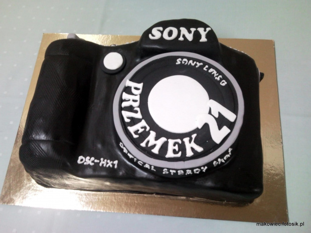 Aparat fotograficzny dla Przemka #SONY #aparat #fotografia #tort