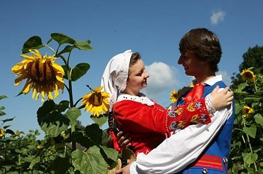 sesja fotograficzna ZTL SANOK w sanockim skansenie - sierpień2010 #sesja #skansen #ZTL #SANOK #Zespół #Tańca #Ludowego #sierpień #lato #Janusz #Podkul #Nater