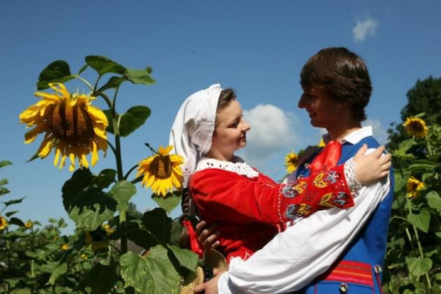 sesja fotograficzna ZTL SANOK w sanockim skansenie - sierpień2010 #sesja #skansen #ZTL #SANOK #Zespół #Tańca #Ludowego #sierpień #lato #Janusz #Podkul #Nater