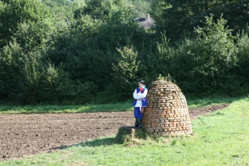 sesja fotograficzna ZTL SANOK w sanockim skansenie - sierpień2010 #sesja #skansen #ZTL #SANOK #Zespół #Tańca #Ludowego #sierpień #lato #Janusz #Podkul #Nater