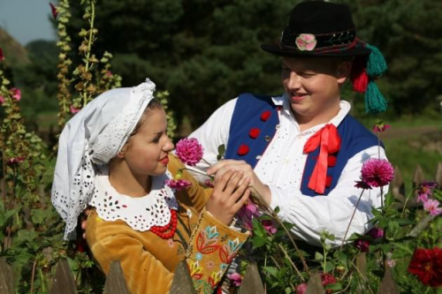 sesja fotograficzna ZTL SANOK w sanockim skansenie - sierpień2010 #sesja #skansen #ZTL #SANOK #Zespół #Tańca #Ludowego #sierpień #lato #Janusz #Podkul #Nater