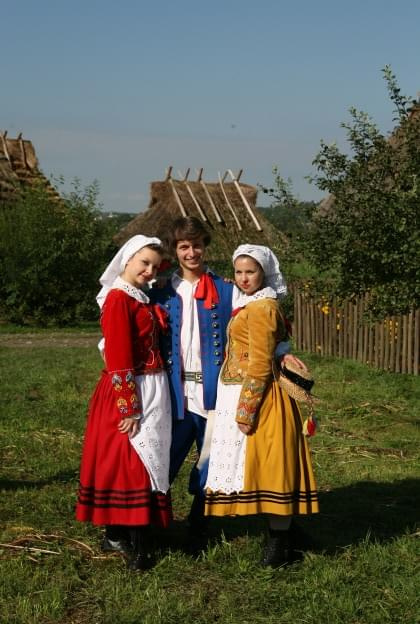 sesja fotograficzna ZTL SANOK w sanockim skansenie - sierpień2010 #sesja #skansen #ZTL #SANOK #Zespół #Tańca #Ludowego #sierpień #lato #Janusz #Podkul #Nater