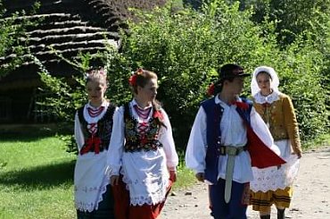 sesja fotograficzna ZTL SANOK w sanockim skansenie - sierpień2010 #sesja #skansen #ZTL #SANOK #Zespół #Tańca #Ludowego #sierpień #lato #Janusz #Podkul #Nater