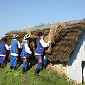 sesja fotograficzna ZTL SANOK w sanockim skansenie - sierpień2010 #sesja #skansen #ZTL #SANOK #Zespół #Tańca #Ludowego #sierpień #lato #Janusz #Podkul #Nater