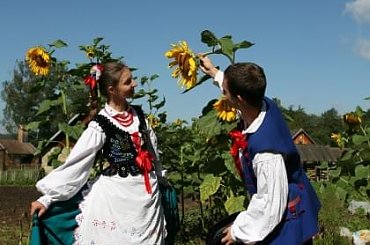 sesja fotograficzna ZTL SANOK w sanockim skansenie - sierpień2010 #sesja #skansen #ZTL #SANOK #Zespół #Tańca #Ludowego #sierpień #lato #Janusz #Podkul #Nater
