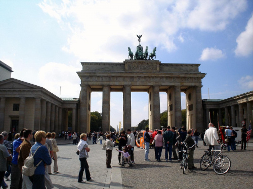 BERLIN-Brama Brandenburska #BERLIN #MIASTA #BRAMABRANDENBURSKA