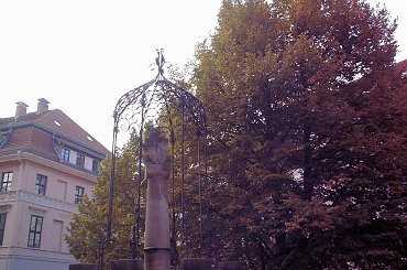 BERLIN-POMNIK NIEDŹWIEDZIA BERLIŃSKIEGO SYMBOLU BERLINA #BERLIN #MIASTA #POMNIKI