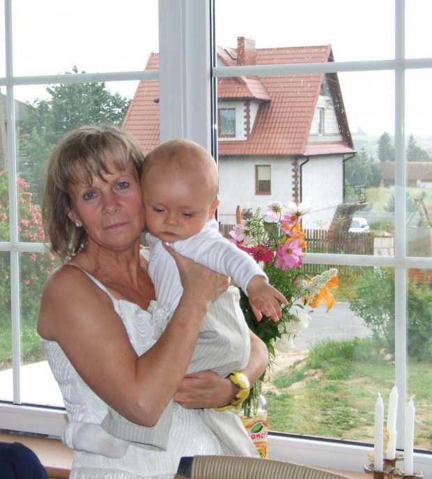 Babcia z Marcelem Z. w Staszowie. #chrzciny
